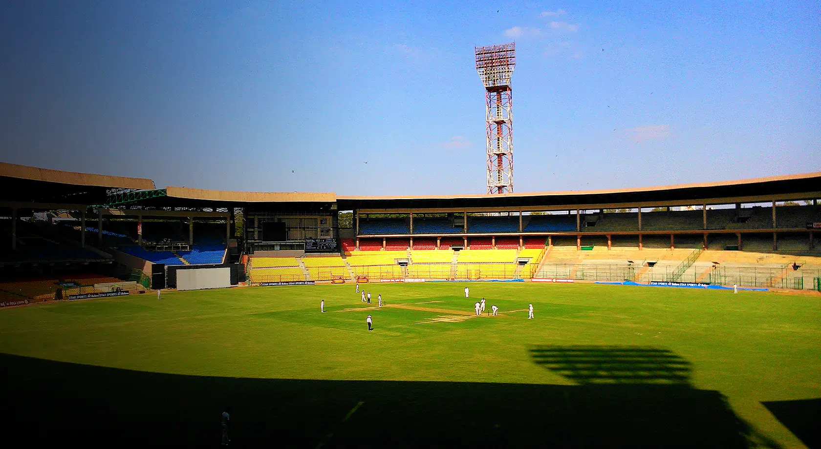 Chinnaswamy Stadium Pitch Report